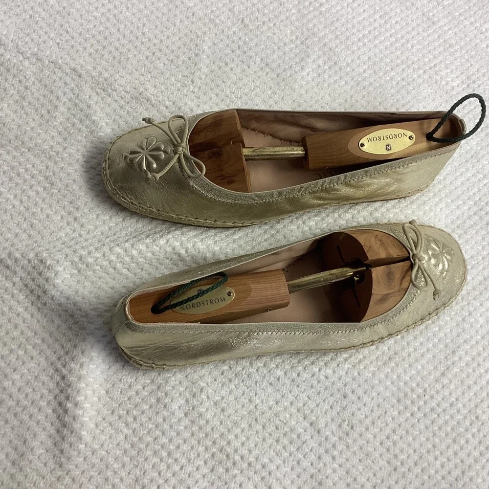 kate spade chic comfortable